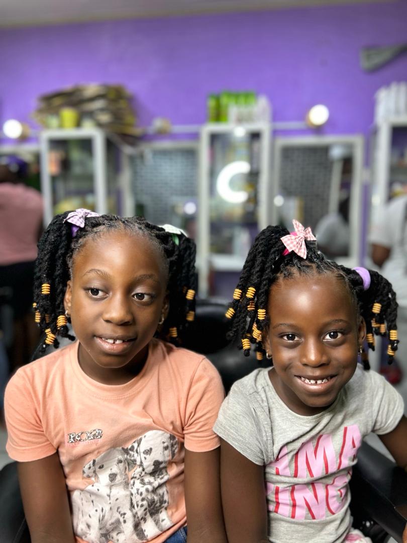 Children dreadlocks styling